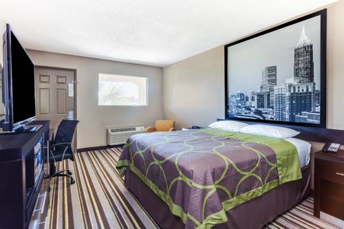 Imagen de la habitación del Hotel Super 8 By Wyndham Stockbridge. Foto 7