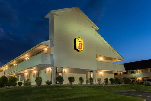 Imagen de la habitación del Hotel Super 8 By Wyndham Strongsville/cleveland. Foto 7