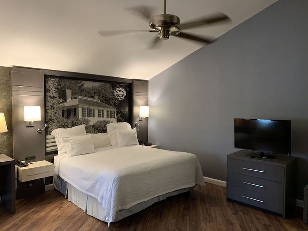 Imagen de la habitación del Hotel Super 8 By Wyndham Sturbridge. Foto 6