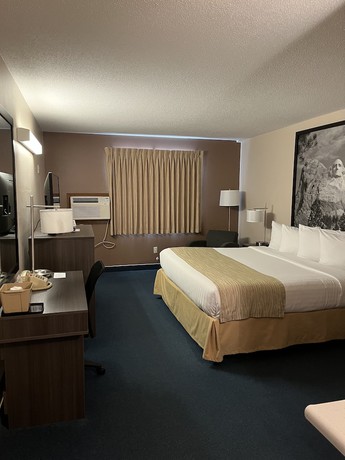 Imagen de la habitación del Hotel Super 8 By Wyndham Sturgis. Foto 4