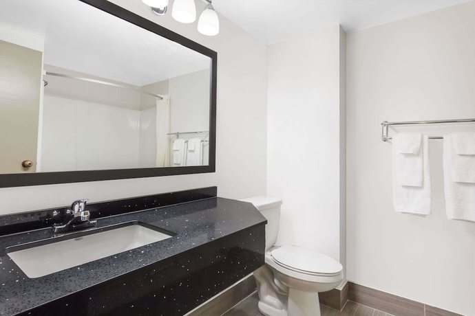 Imagen de la habitación del Hotel Super 8 By Wyndham Sudbury On. Foto 12