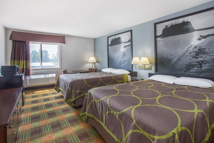 Imagen de la habitación del Hotel Super 8 By Wyndham Sweet Springs. Foto 9