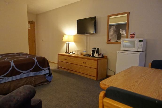 Imagen de la habitación del Hotel Super 8 By Wyndham Swift Current. Foto 3