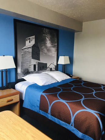 Imagen de la habitación del Hotel Super 8 By Wyndham Swift Current. Foto 11