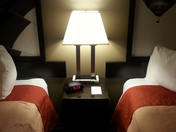 Imagen de la habitación del Hotel Super 8 By Wyndham Taos. Foto 12