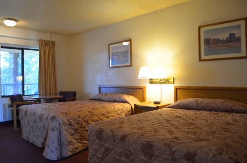 Imagen de la habitación del Hotel Super 8 By Wyndham Tempe/asu/airport. Foto 8