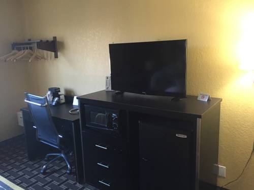 Imagen de la habitación del Hotel Super 8 By Wyndham Terre Haute. Foto 6