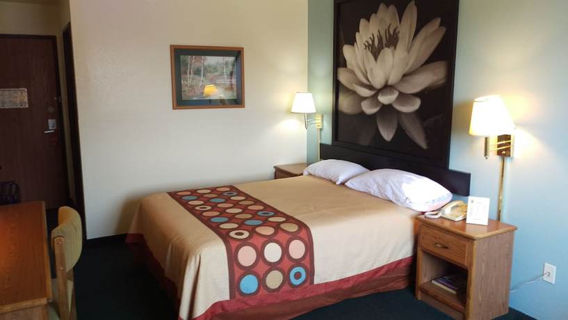 Imagen de la habitación del Hotel Super 8 By Wyndham Thurmont. Foto 6