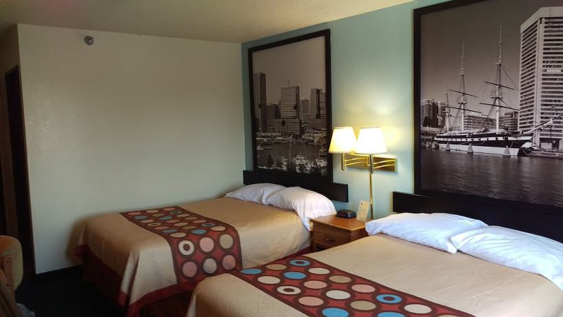 Imagen de la habitación del Hotel Super 8 By Wyndham Thurmont. Foto 10