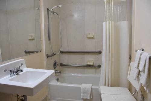 Imagen de la habitación del Hotel Super 8 By Wyndham Tifton. Foto 12