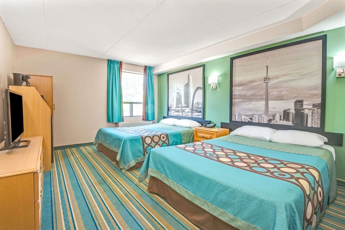 Imagen de la habitación del Hotel Super 8 By Wyndham Toronto East On. Foto 8
