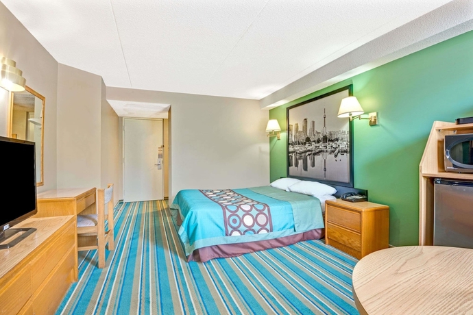 Imagen de la habitación del Hotel Super 8 By Wyndham Toronto East On. Foto 12
