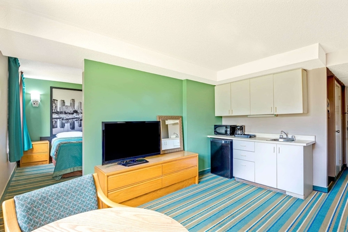 Imagen de la habitación del Hotel Super 8 By Wyndham Toronto East On. Foto 13