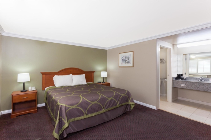 Imagen de la habitación del Hotel Super 8 By Wyndham Torrance Lax Airport Area. Foto 4