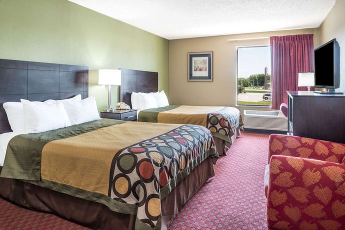 Imagen de la habitación del Hotel Super 8 By Wyndham Troy Il/st. Louis Area. Foto 3