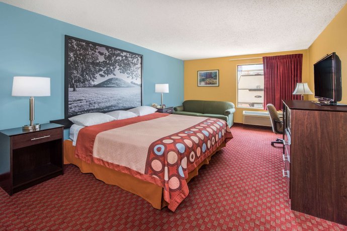 Imagen de la habitación del Hotel Super 8 By Wyndham Troy Il/st. Louis Area. Foto 5