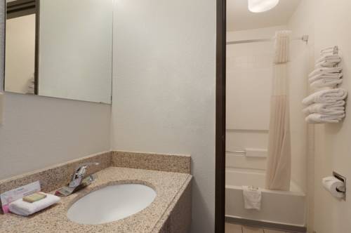 Imagen de la habitación del Hotel Super 8 By Wyndham Tucumcari. Foto 5