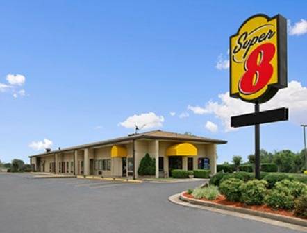 Imagen general del Hotel Super 8 By Wyndham Tupelo Airport. Foto 1
