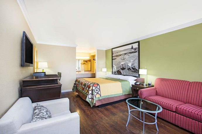 Imagen de la habitación del Hotel Super 8 By Wyndham Ukiah. Foto 6