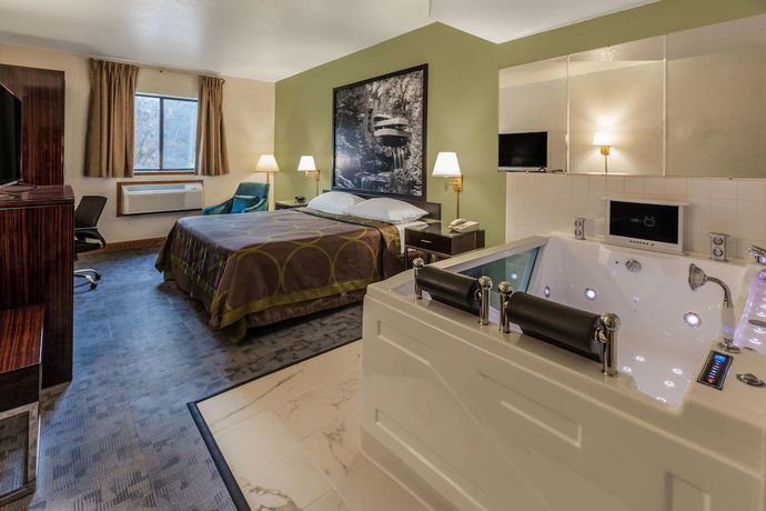 Imagen de la habitación del Hotel Super 8 By Wyndham Uniontown Pa. Foto 13