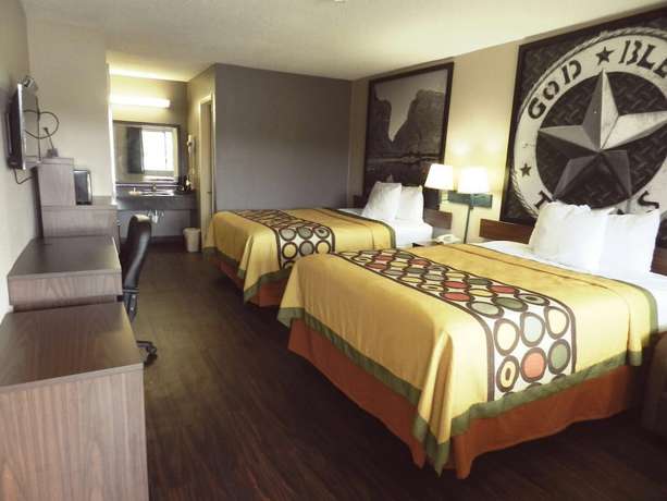 Imagen de la habitación del Hotel Super 8 By Wyndham Universal City. Foto 5