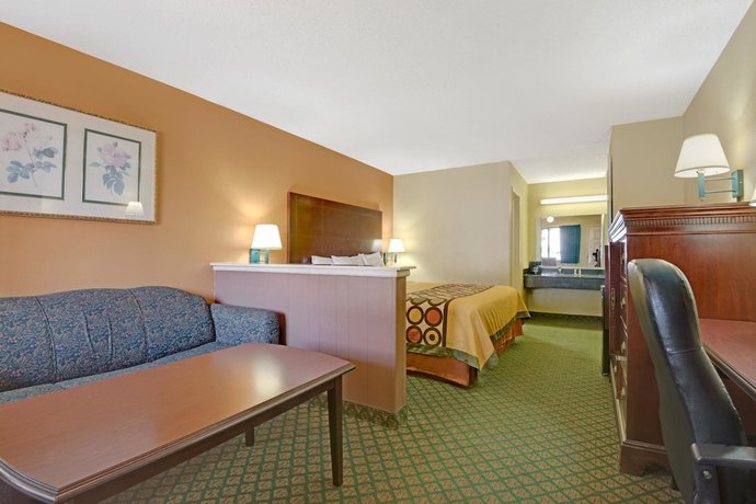 Imagen de la habitación del Hotel Super 8 By Wyndham Universal City. Foto 7
