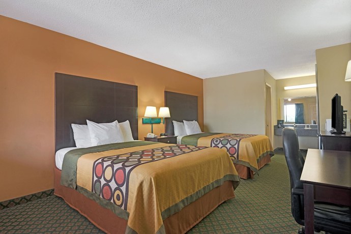 Imagen de la habitación del Hotel Super 8 By Wyndham Universal City. Foto 9