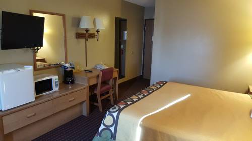 Imagen de la habitación del Hotel Super 8 By Wyndham Valentine Ne. Foto 8