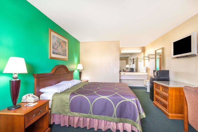 Imagen de la habitación del Hotel Super 8 By Wyndham Vandalia/dayton International Airport. Foto 8