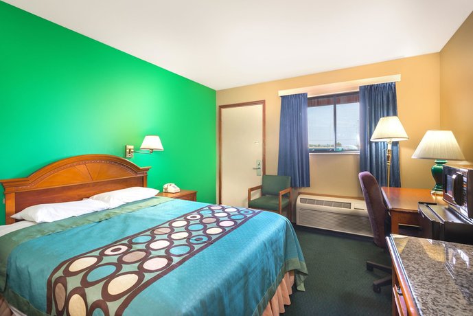 Imagen de la habitación del Hotel Super 8 By Wyndham Vandalia/dayton International Airport. Foto 9