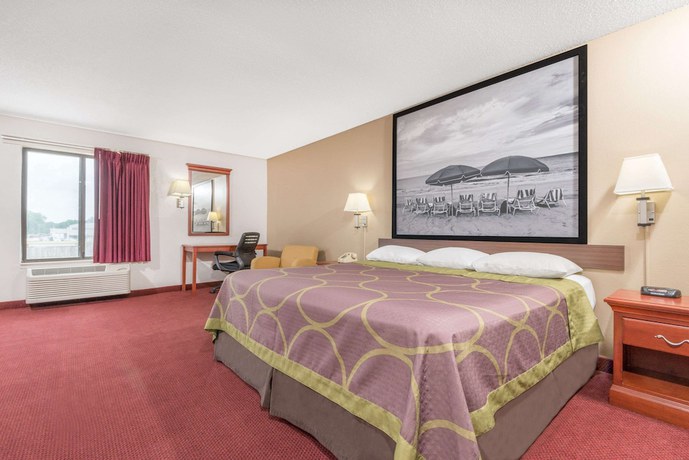 Imagen de la habitación del Hotel Super 8 By Wyndham Vincennes. Foto 4