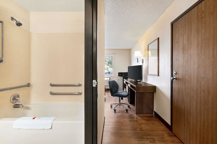 Imagen de la habitación del Hotel Super 8 By Wyndham Waco University Area. Foto 12