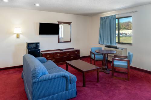 Imagen de la habitación del Hotel Super 8 By Wyndham Warrenton. Foto 5
