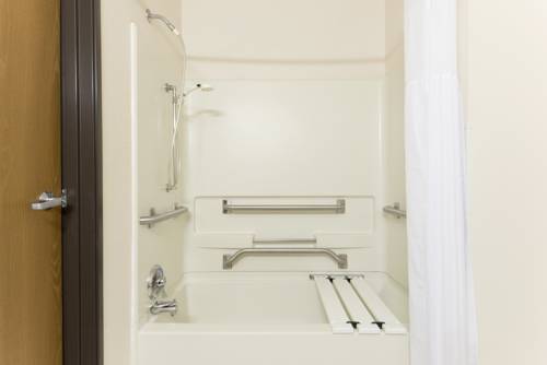 Imagen de la habitación del Hotel Super 8 By Wyndham Warrenton. Foto 7