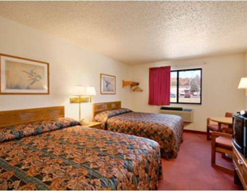 Imagen de la habitación del Hotel Super 8 By Wyndham Warrenton. Foto 10