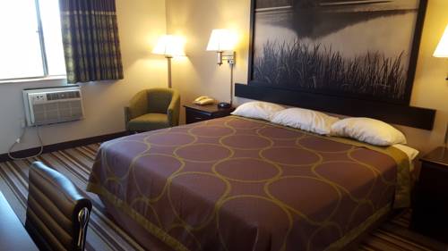 Imagen de la habitación del Hotel Super 8 By Wyndham Waynesboro. Foto 2