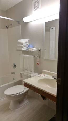 Imagen de la habitación del Hotel Super 8 By Wyndham Waynesboro. Foto 6