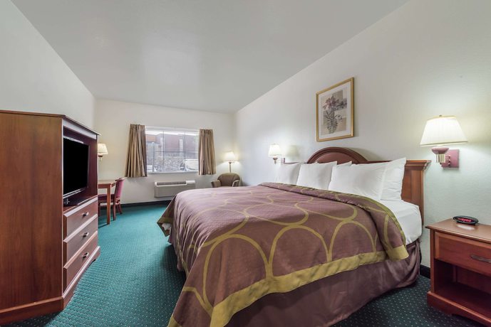 Imagen de la habitación del Hotel Super 8 By Wyndham Weatherford. Foto 2