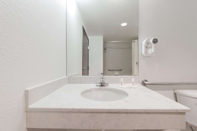 Imagen de la habitación del Hotel Super 8 By Wyndham Weatherford. Foto 7
