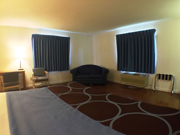 Imagen de la habitación del Hotel Super 8 By Wyndham Webster/rochester. Foto 13