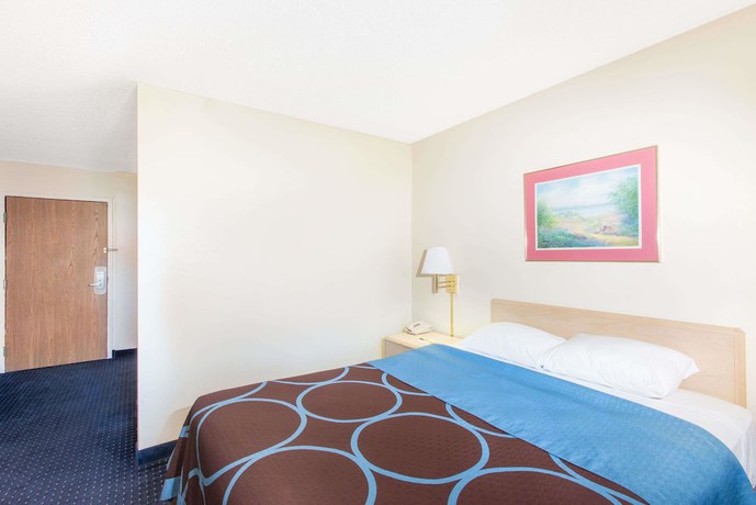 Imagen de la habitación del Hotel Super 8 By Wyndham Webster/rochester. Foto 18