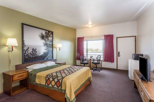 Imagen de la habitación del Hotel Super 8 By Wyndham Wells. Foto 7