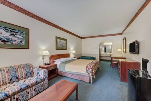 Imagen de la habitación del Hotel Super 8 By Wyndham Weslaco. Foto 8