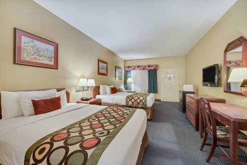 Imagen de la habitación del Hotel Super 8 By Wyndham Weslaco. Foto 12