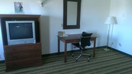 Imagen de la habitación del Hotel Super 8 By Wyndham West Haven. Foto 5