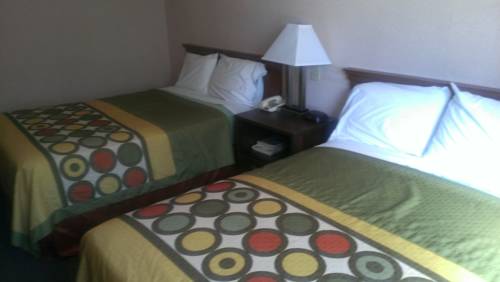 Imagen de la habitación del Hotel Super 8 By Wyndham West Haven. Foto 8