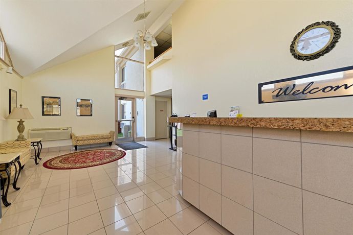 Imagen de la habitación del Hotel Super 8 By Wyndham Wichita Airport. Foto 7