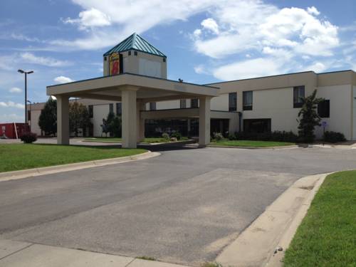 Imagen general del Hotel Super 8 By Wyndham Wichita South. Foto 1