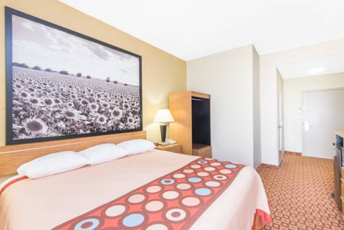 Imagen de la habitación del Hotel Super 8 By Wyndham Wichita South. Foto 4