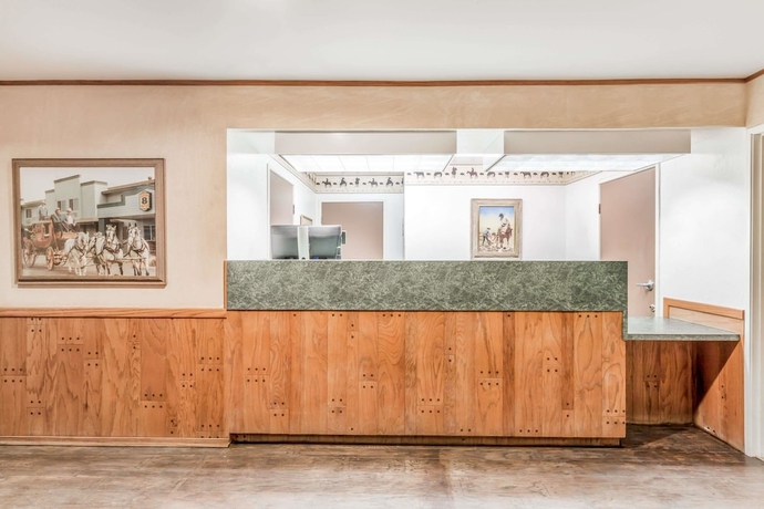 Imagen de los interiores del Hotel Super 8 By Wyndham Wickenburg Az. Foto 18